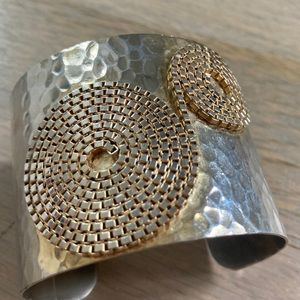 Gorgeous two-toned hammered bracelet cuff